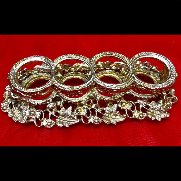 VTG LIPSTICK HOLDER MARKED “THE BUCKLERS”FOLIAGE GOLD METAL - Picture 3 of 7